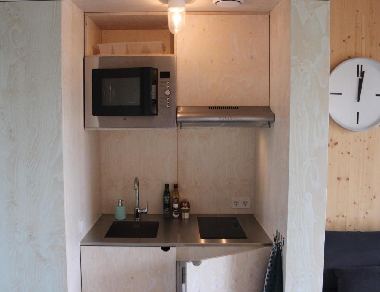 דירות טילבורג Roots Tiny House מראה חיצוני תמונה